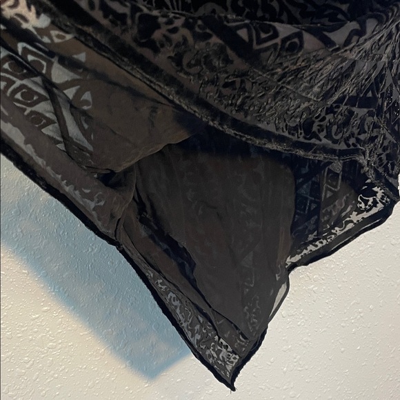 E by Eci Women’s Black Sheer Paisley Beaded Tank Top – Size 6 - Picture 14 of 16